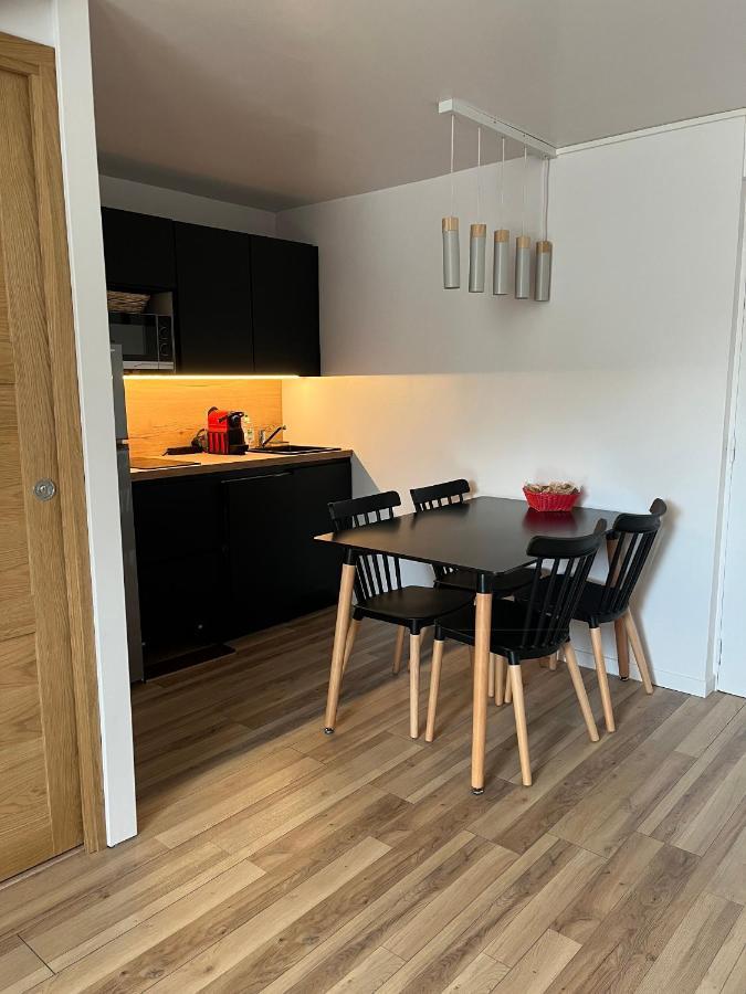 Appartement De La Fontaine A La Tour Du Pin Hyper Centre Parking Prive Ngoại thất bức ảnh
