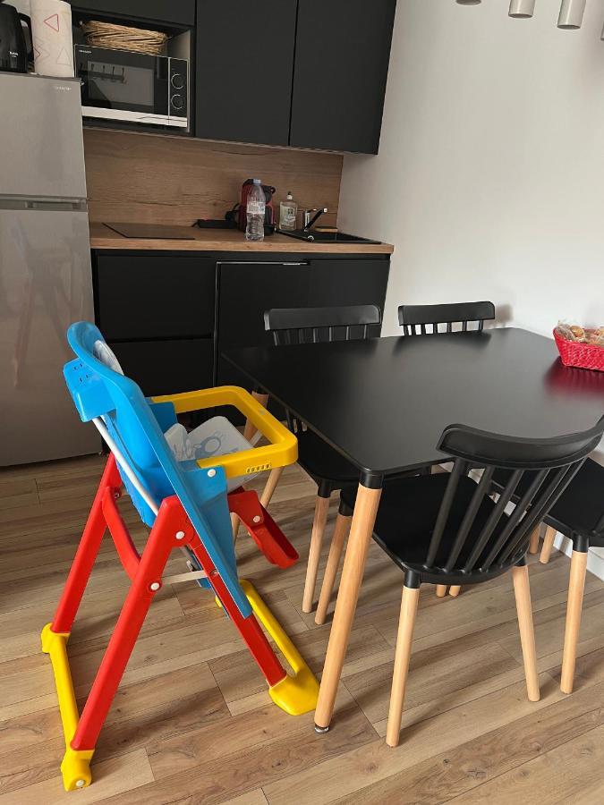 Appartement De La Fontaine A La Tour Du Pin Hyper Centre Parking Prive Ngoại thất bức ảnh